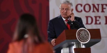 Que funcionarios con denuncias las atiendan fuera de las instituciones