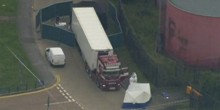 39 cadáveres son encontrados en la caja un camión en Inglaterra