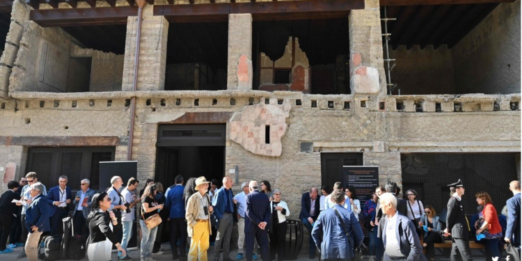 Se reabre la Casa del Bicentenario en Italia