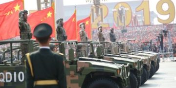 Con imponente desfile militar China celebra su 70 aniversario