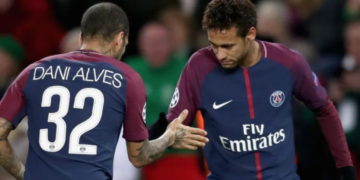Invitaron a Neymar a dejar actitudes infantiles