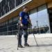 Diseñan robot para personas que no pueden caminar