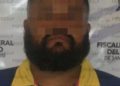 Lo detienen por las placas y lo arrestan por posesión de drogas