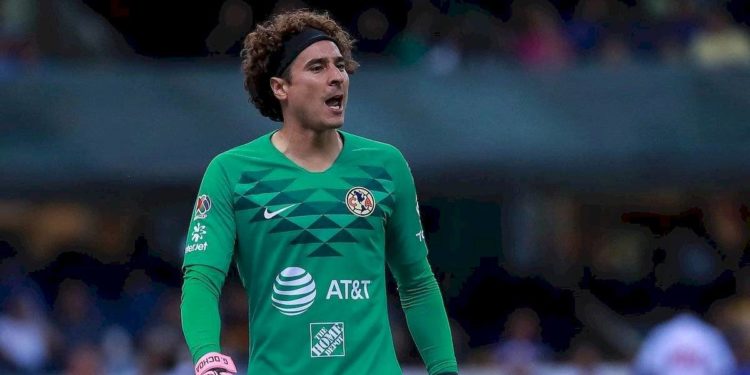 Consideran leyenda de la Liga de Francia a Guillermo Ochoa