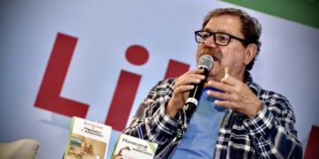 Presentan obra de revolucionaria rusa en Oaxaca