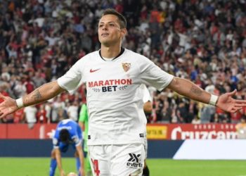 ‘Chicharito’ anota su primer gol en LaLiga con el Sevilla