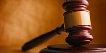Suspenden a magistrada por malas prácticas