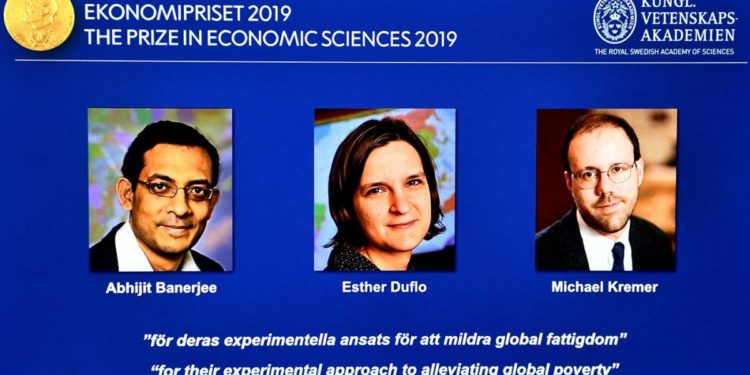 Otorgan Nobel de Economía a investigadores de la pobreza