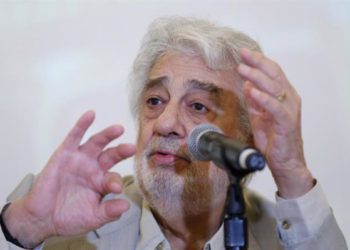 Renuncia Plácido Domingo a la dirección de la Ópera de Los Ángeles