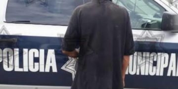 Joven detenido por robar vehículo a un policía