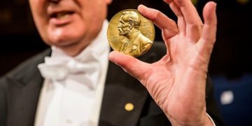 Dos Nobel de Literatura serán entregados como hace casi 60 años