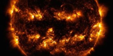 NASA comparte  fotografía del sol en forma de calabaza
