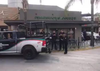 Asaltan a mano armada el Starbucks de Lomas
