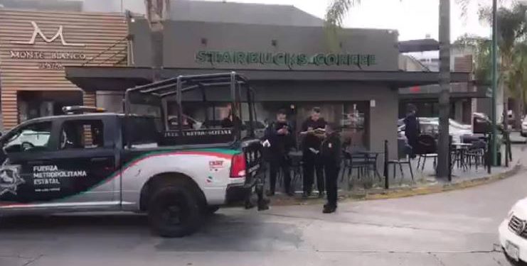 Asaltan a mano armada el Starbucks de Lomas