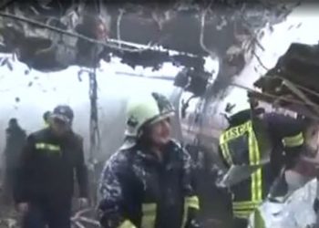 Desplome de avión en Ucrania deja cinco muertos