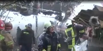 Desplome de avión en Ucrania deja cinco muertos
