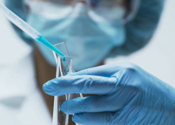 España ordena el retiro de medicamento que salva la vida a los alérgicos