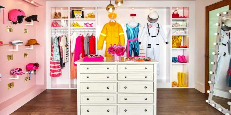 Ya puedes hospedarte en la casa de Barbie Malibú