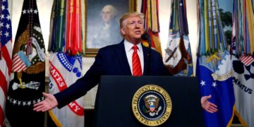 Trump deja de ser neoyorquino y se cambia a Florida