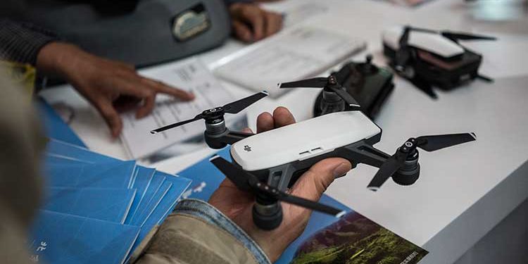 EU prohíbe el uso de sus drones fabricados en China