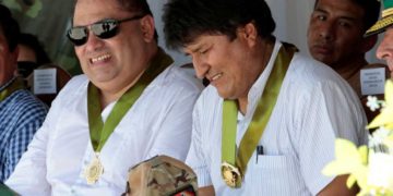Argentina confirma solicitud de resguardo a dos funcionarios de Evo Morales
