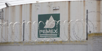 Pemex desmiente retrasos en pago y aguinaldo a trabajadores