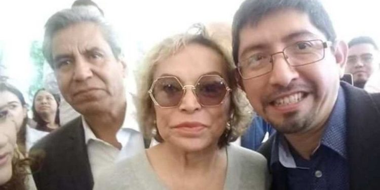 Elba Esther Gordillo vende lujosa mansión en California