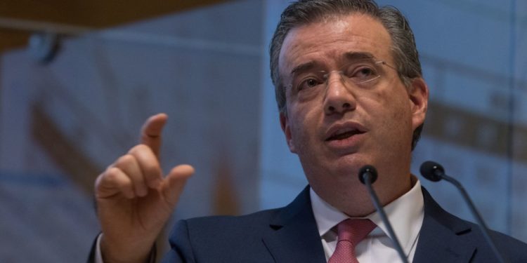 ¡Economía mexicana estancada y débil!