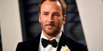 ¡Tom Ford se llevó tremenda bofetada de clienta!