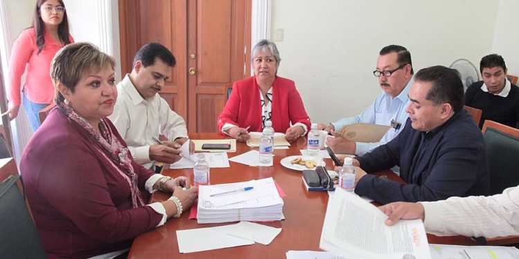 Presentan petición para que propuesta de Payán Latuff sea retirada