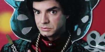 Eugenio Derbez se despide de Walter Mercado