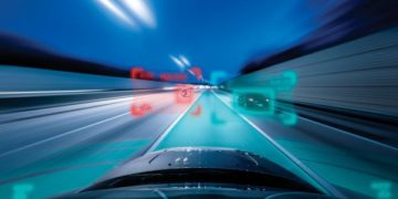 Automovilistas usarán asistentes de voz en los siguientes años