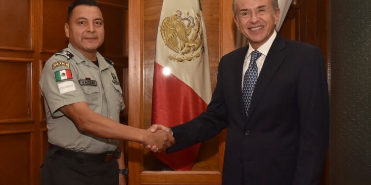 Carreras se reúne con nuevo coordinador de la Guardia Nacional