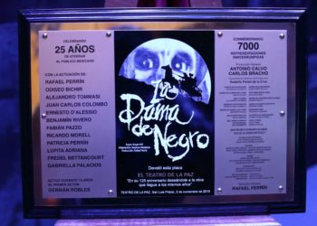 Celebran 25 años de “La dama de negro” en el Teatro de la Paz