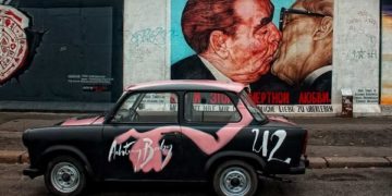 ¡El muro de Berlín sigue vivo !