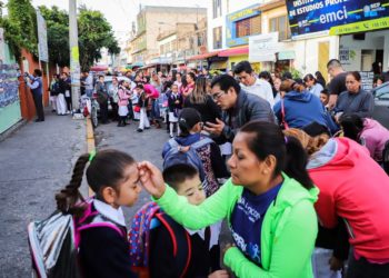 Padres podrían ausentarse del trabajo para asistir a actividades escolares