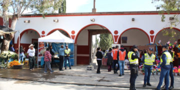 Saldo blanco al interior y exterior de panteones municipales