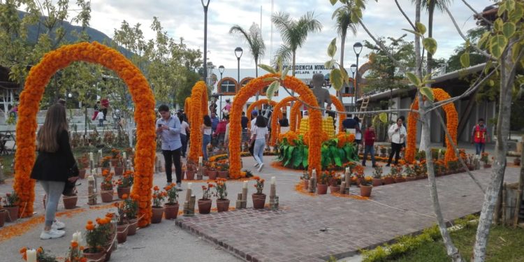 Más de 40 mil personas visitaron SLP por Día de Muertos
