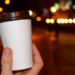 Irlanda aplicará impuesto a vasos de café hechos de plástico