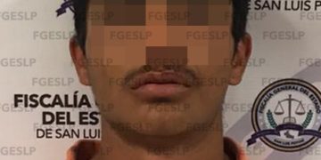 Hombre detenido con posesión de cristal en Villa de Arriaga