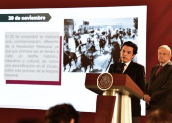 Desfile interactivo por 109 aniversario Revolución