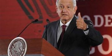 López Obrador reconoce 5 momentos de crisis en su primer año