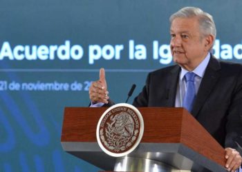 Terna  de mujeres para vacante en la Corte: AMLO