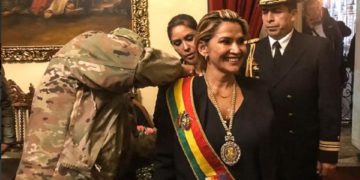 Autoriza gobierno de Bolivia que policía use “todos los medios disponibles” en operativos