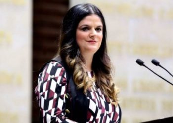 Cae en coma secretaria de Bienestar Social de Jaime Bonilla