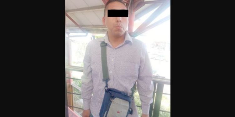 Detienen a hombre por tratar de arrojar a su pareja al metro