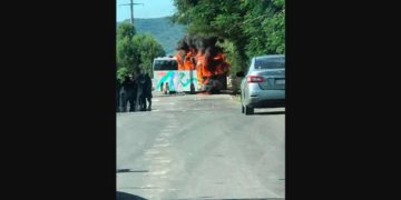 Carretera bloqueada Acapulco-Zihuatanejo