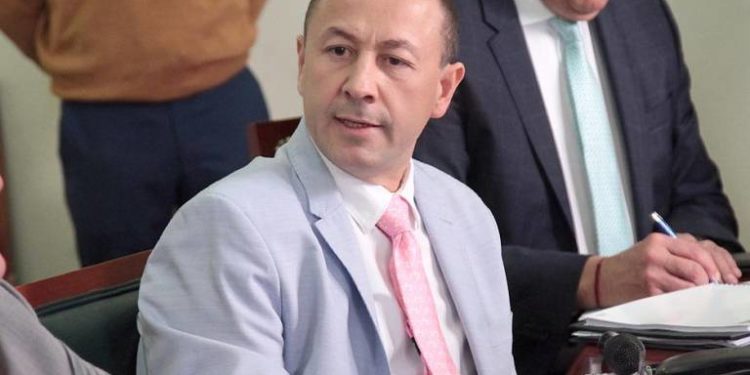 ¡Pensión para de ex concubinos y ex cónyuges!