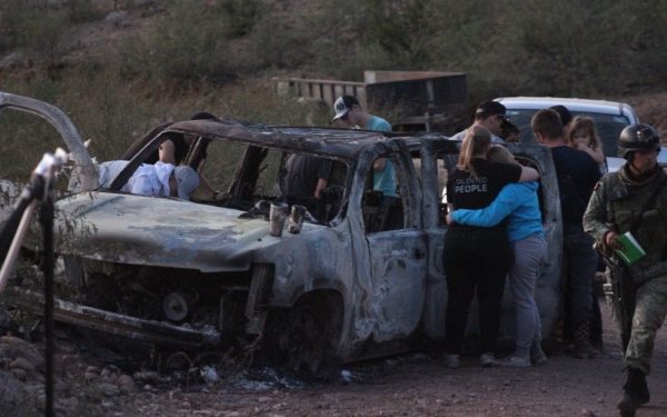 Amigos recaudan fondos para funerales de LeBarón
