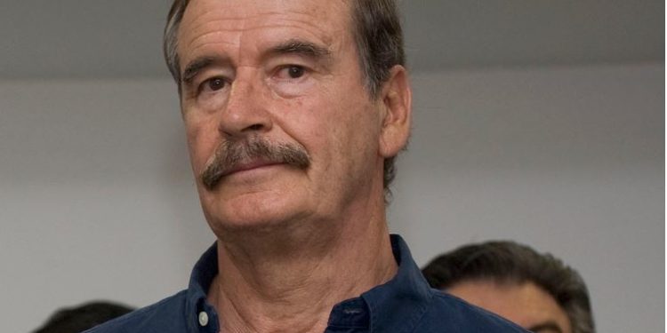 Fox se disculpa por decir  “autista” para insultar a AMLO